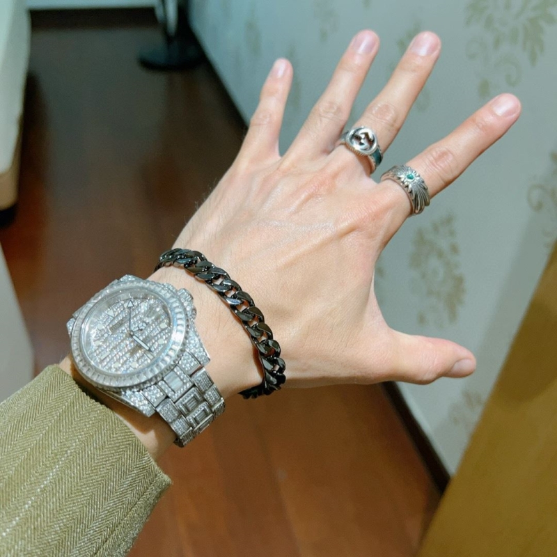 Gvc*1 bracelets